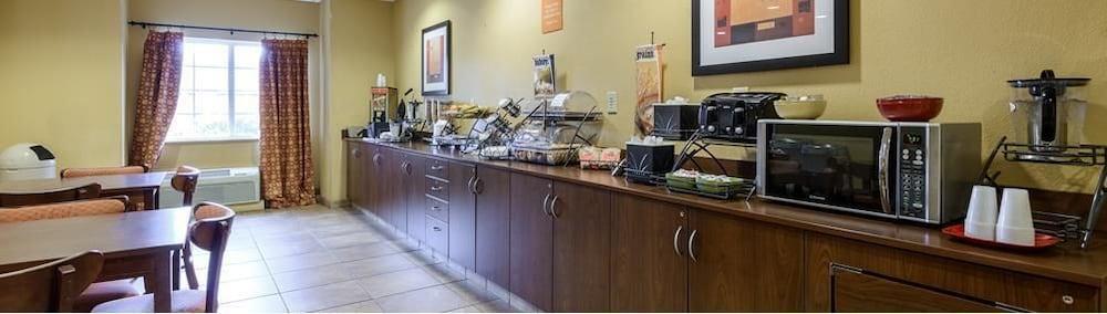 Microtel Inn & Suites By Wyndham University Medical Park Гринвилл Экстерьер фото